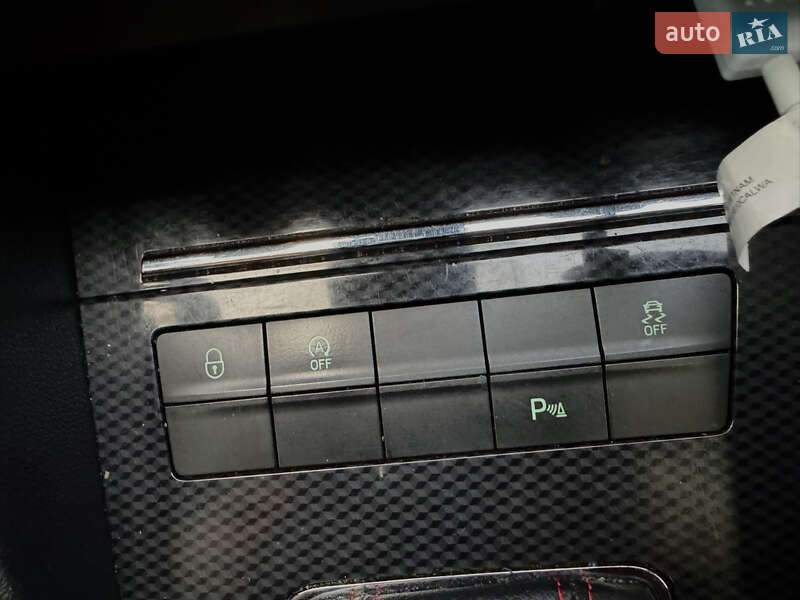 Универсал Skoda Octavia 2015 в Ужгороде