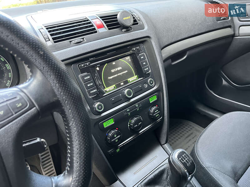 Ліфтбек Skoda Octavia 2006 в Тячеві