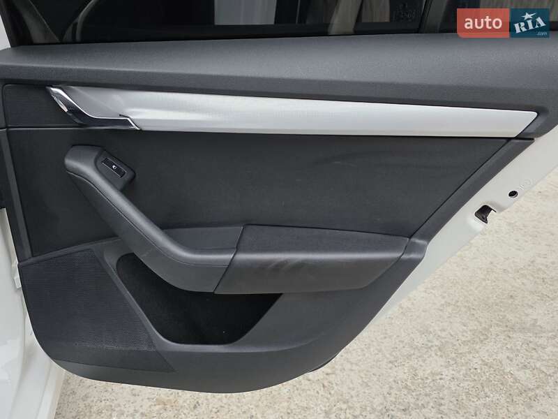 Універсал Skoda Octavia 2013 в Києві фото 46 Універсал Skoda Octavia 2013 в Києві