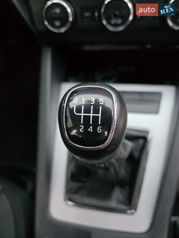 Універсал Skoda Octavia 2013 в Києві фото 64 Універсал Skoda Octavia 2013 в Києві