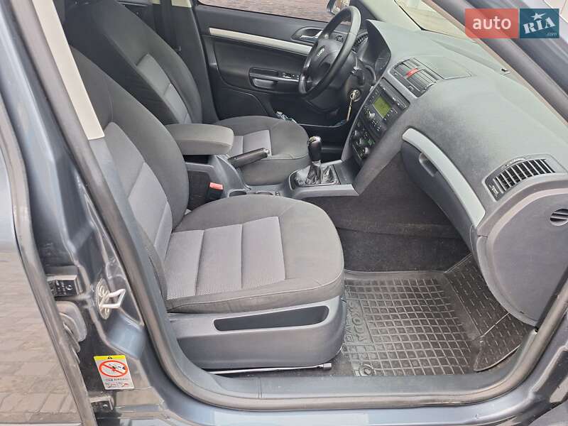 Універсал Skoda Octavia 2007 в Дніпрі