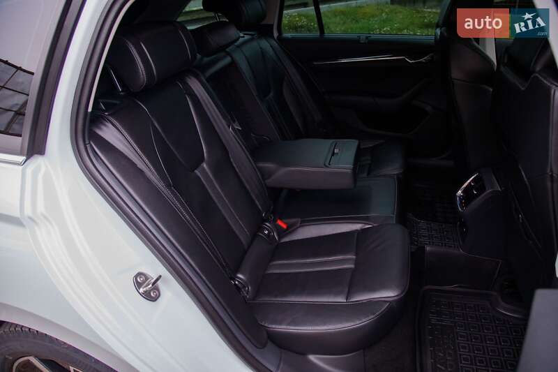 Универсал Skoda Octavia 2021 в Бердичеве