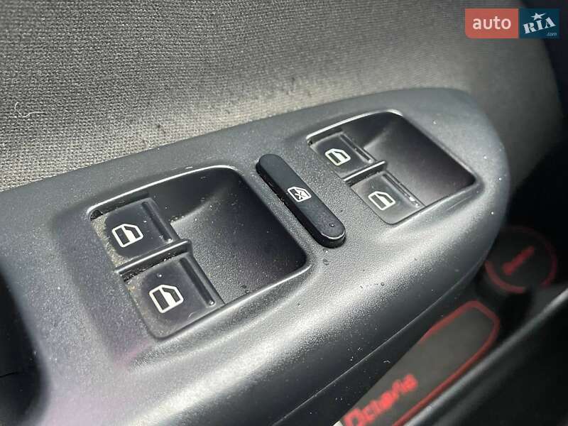 Лифтбек Skoda Octavia 2011 в Киеве фото 16 Лифтбек Skoda Octavia 2011 в Киеве