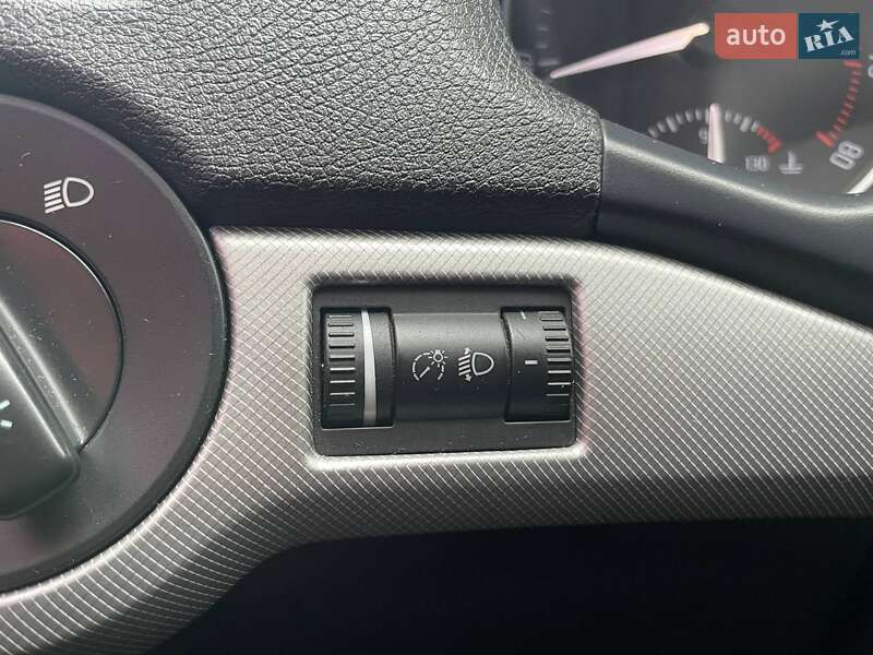 Лифтбек Skoda Octavia 2011 в Киеве фото 19 Лифтбек Skoda Octavia 2011 в Киеве