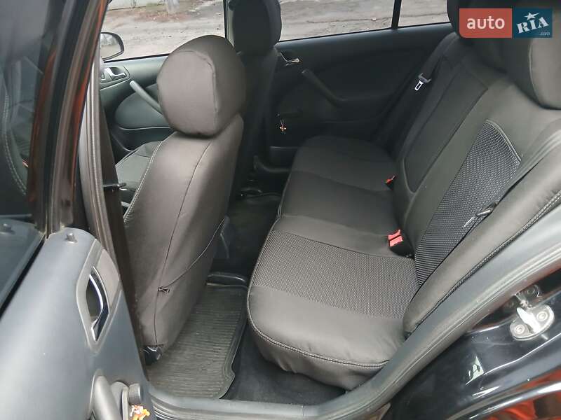 Лифтбек Skoda Octavia 2010 в Святопетровское фото 2 Лифтбек Skoda Octavia 2010 в Святопетровское