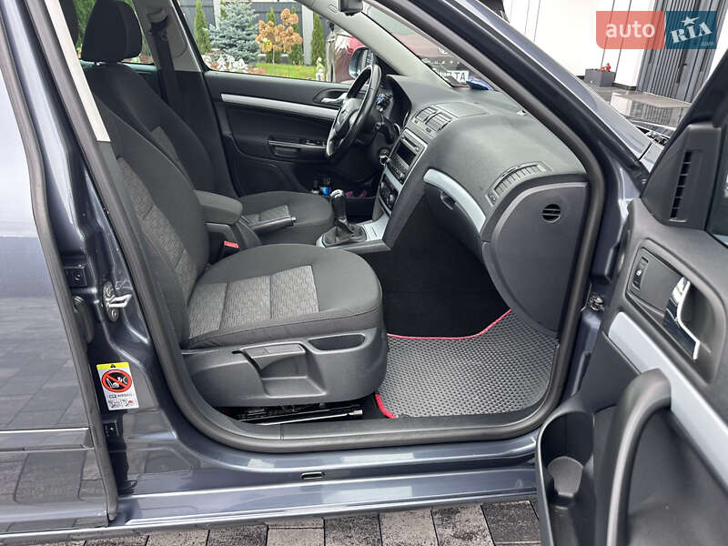 Универсал Skoda Octavia 2010 в Ивано-Франковске