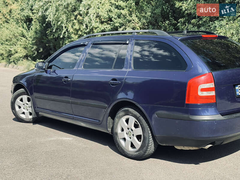 Универсал Skoda Octavia 2007 в Ровно
