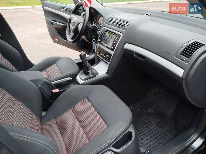 Універсал Skoda Octavia 2010 в Конотопі
