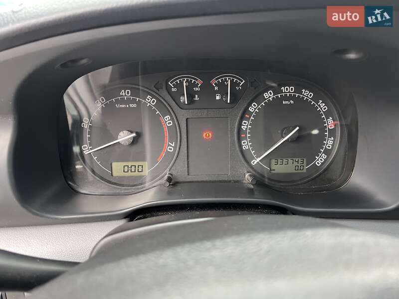 Лифтбек Skoda Octavia 2001 в Житомире