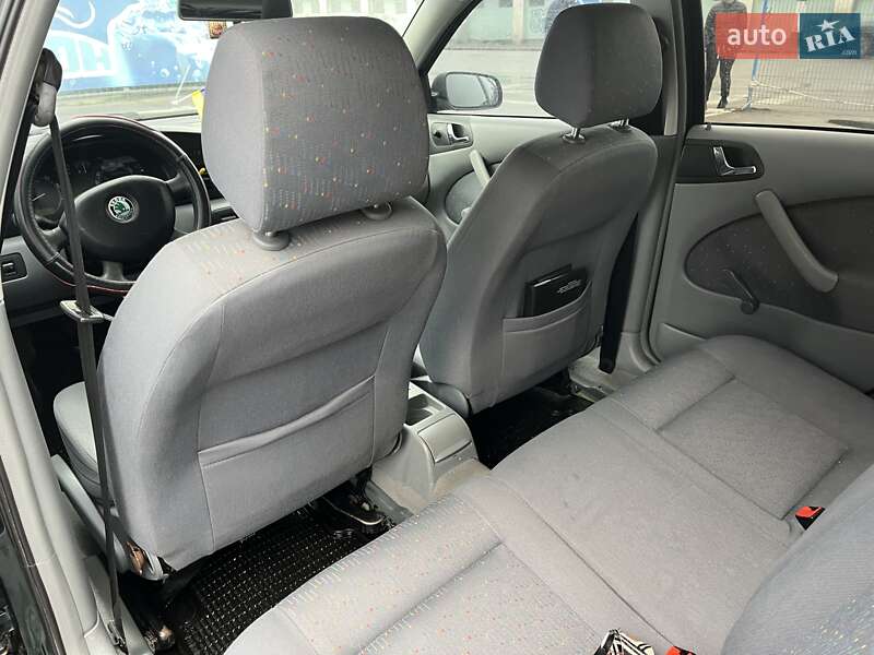 Лифтбек Skoda Octavia 2001 в Житомире