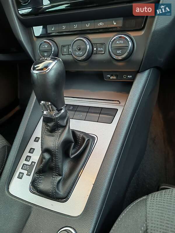Универсал Skoda Octavia 2014 в Умани