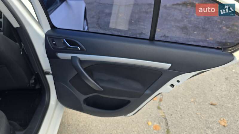 Лифтбек Skoda Octavia 2012 в Днепре фото 9 Лифтбек Skoda Octavia 2012 в Днепре