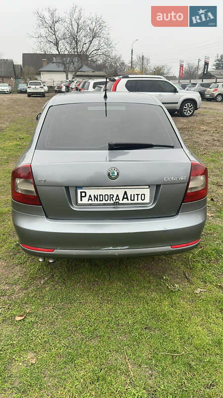 Ліфтбек Skoda Octavia 2012 в Смілі