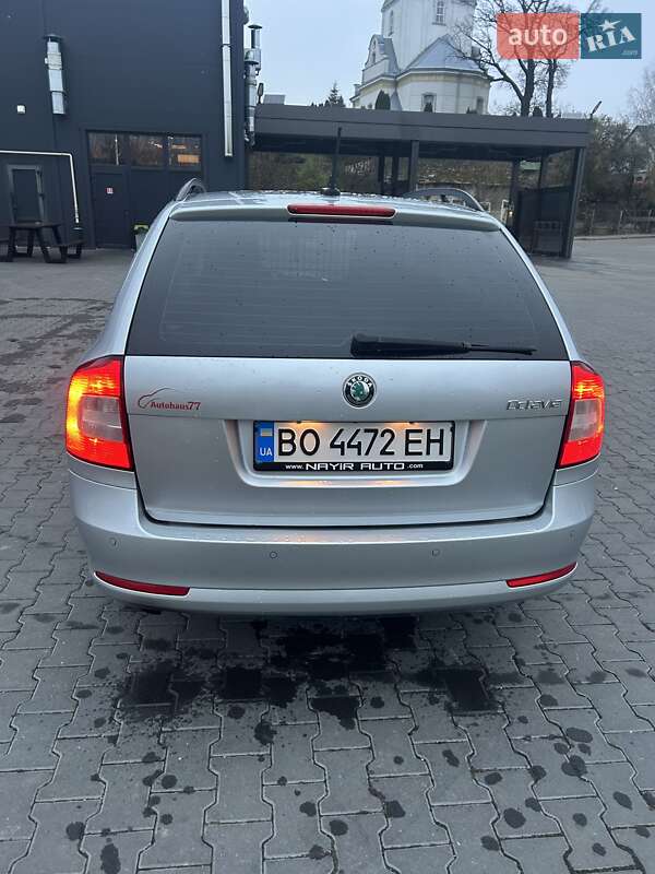 Универсал Skoda Octavia 2011 в Зборове