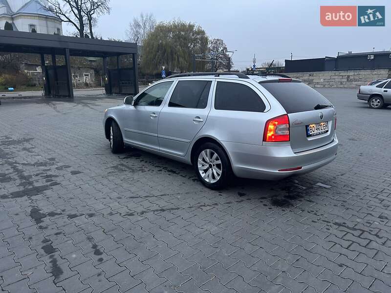 Универсал Skoda Octavia 2011 в Зборове