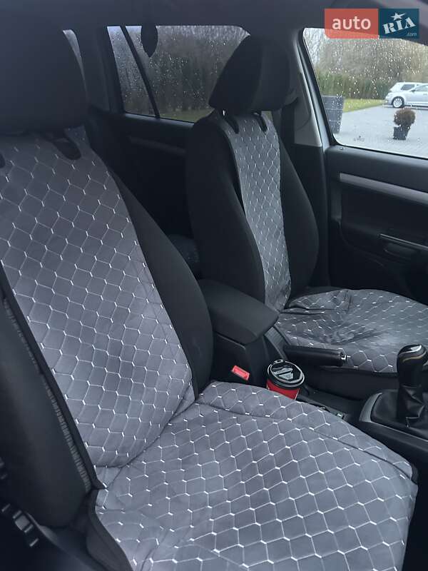 Универсал Skoda Octavia 2011 в Зборове