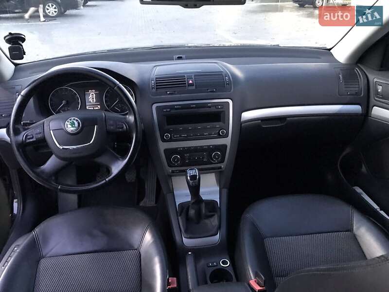 Универсал Skoda Octavia 2011 в Черновцах