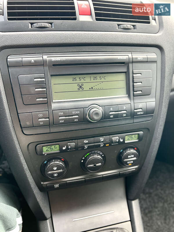 Ліфтбек Skoda Octavia 2006 в Лубнах