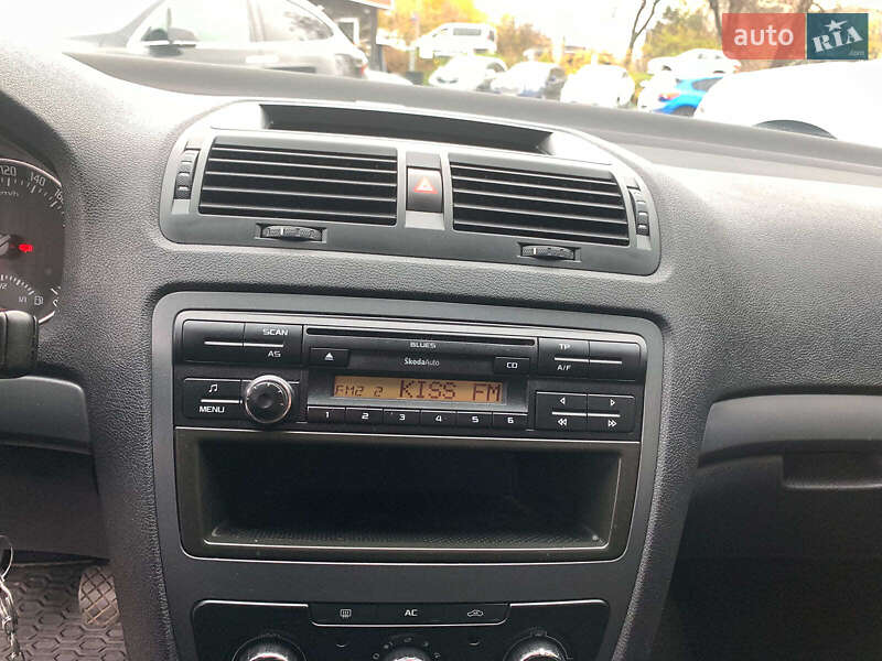 Универсал Skoda Octavia 2010 в Виннице