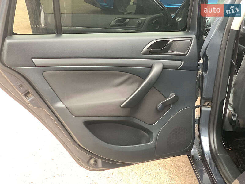 Универсал Skoda Octavia 2010 в Виннице