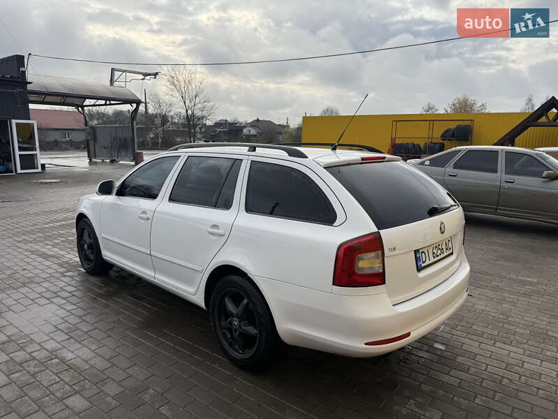 Универсал Skoda Octavia 2010 в Шепетовке