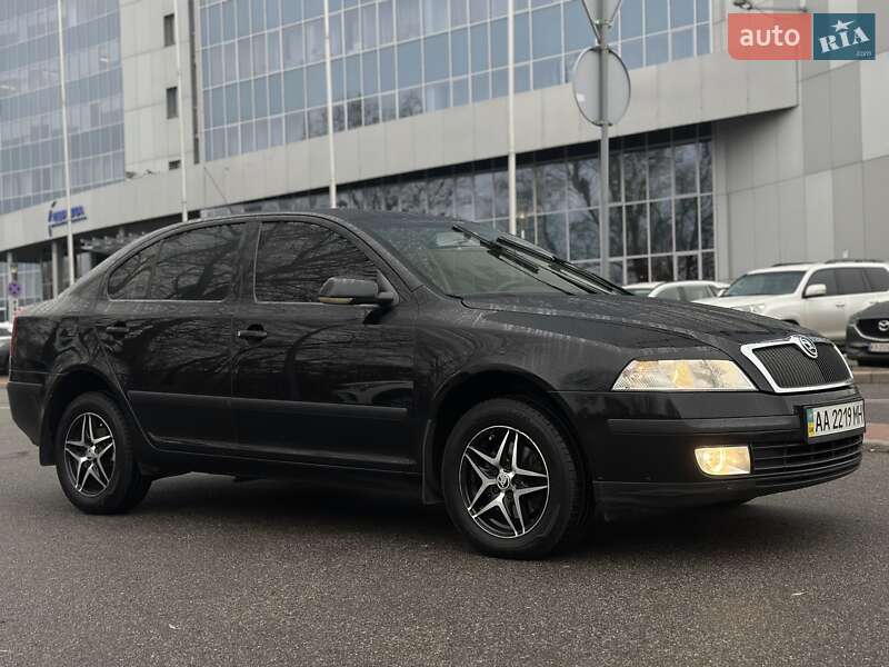 Лифтбек Skoda Octavia 2008 в Киеве