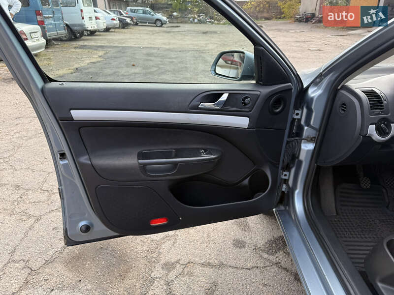 Универсал Skoda Octavia 2005 в Николаеве