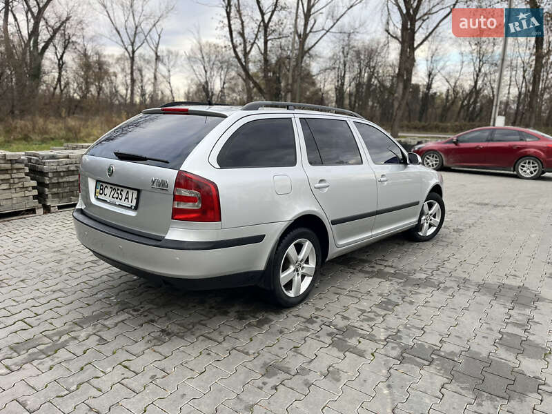 Универсал Skoda Octavia 2008 в Дрогобыче