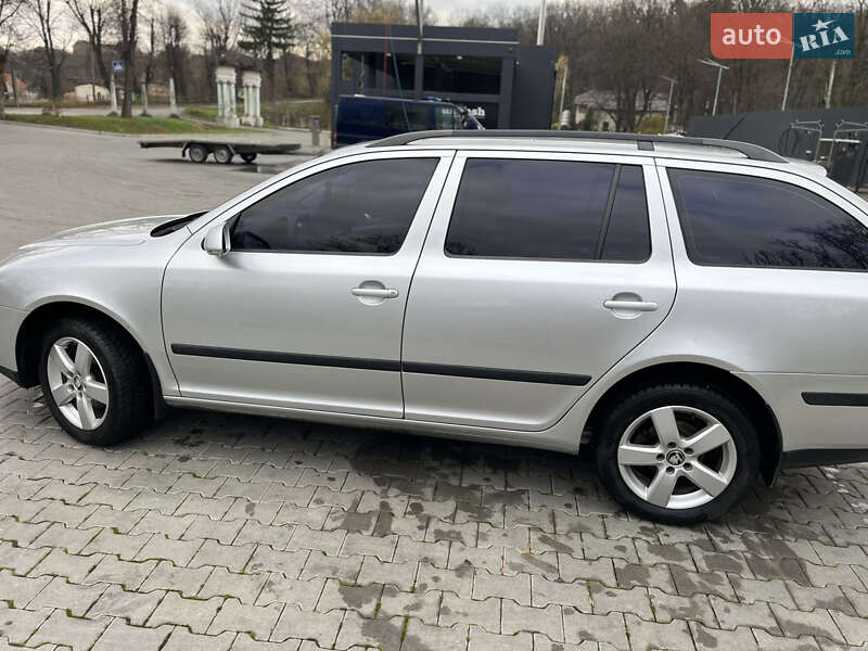 Универсал Skoda Octavia 2008 в Дрогобыче