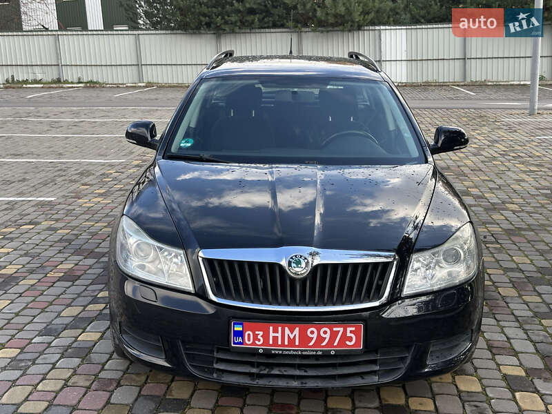 Универсал Skoda Octavia 2010 в Луцке