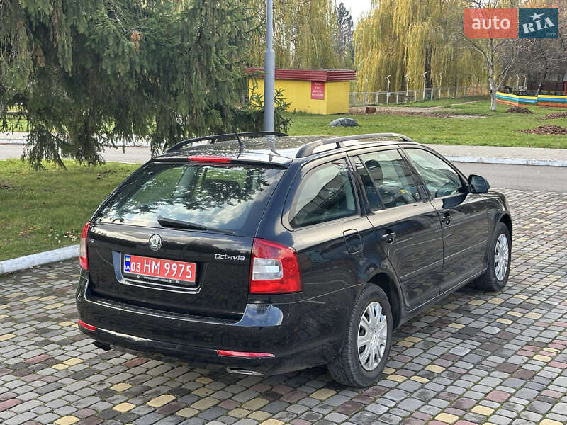 Универсал Skoda Octavia 2010 в Луцке