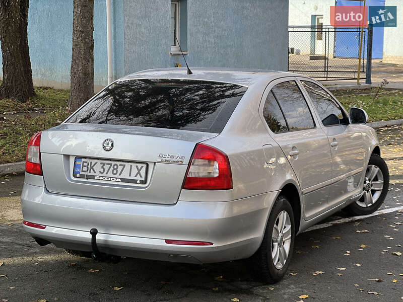 Ліфтбек Skoda Octavia 2012 в Кореці