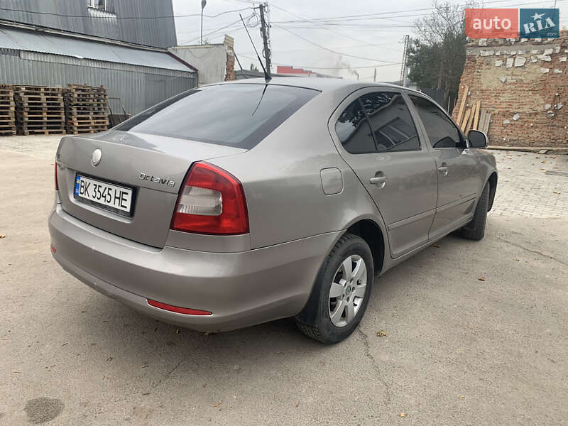Ліфтбек Skoda Octavia 2009 в Рівному фото 3 Ліфтбек Skoda Octavia 2009 в Рівному