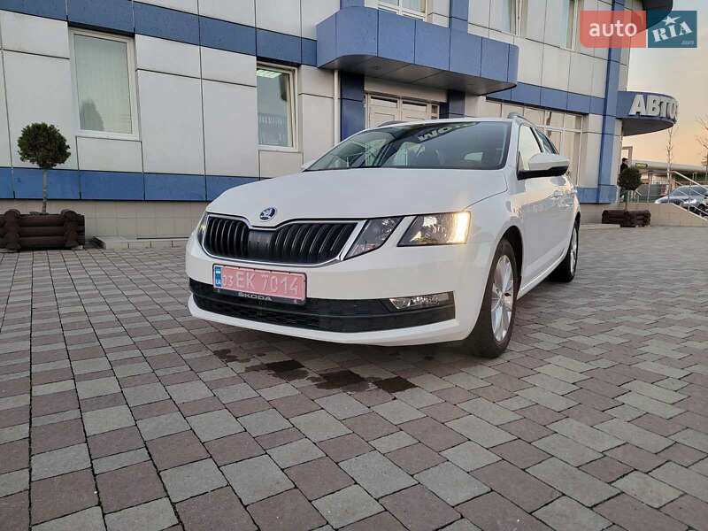 Универсал Skoda Octavia 2019 в Сарнах фото 3 Универсал Skoda Octavia 2019 в Сарнах
