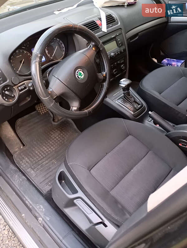 Ліфтбек Skoda Octavia 2006 в Виноградові