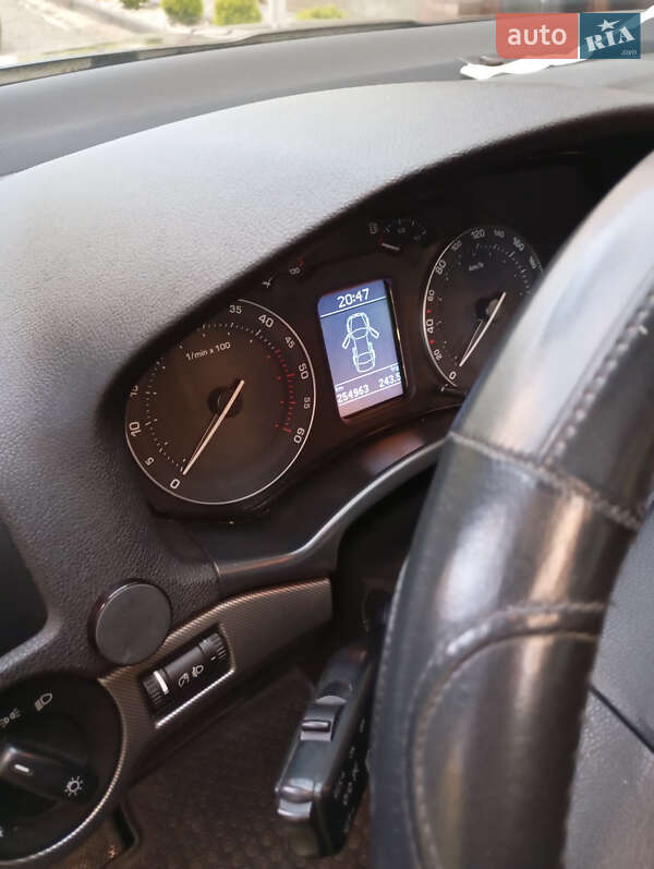 Ліфтбек Skoda Octavia 2006 в Виноградові