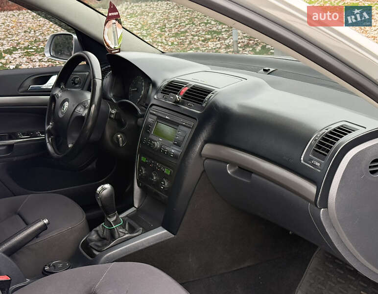 Универсал Skoda Octavia 2005 в Днепре