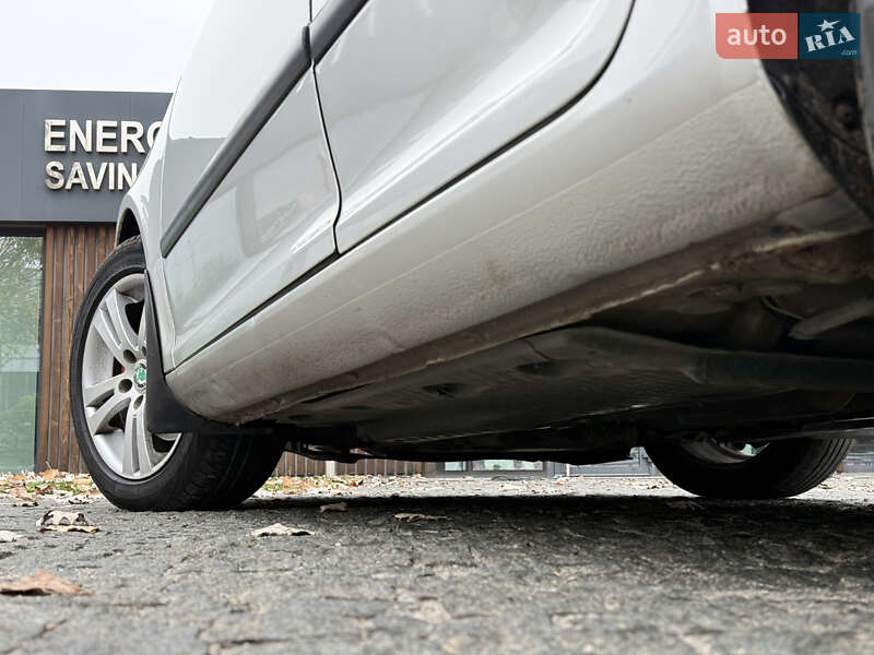 Универсал Skoda Octavia 2005 в Днепре