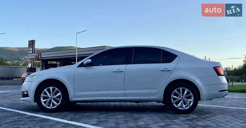 Лифтбек Skoda Octavia 2017 в Сваляве