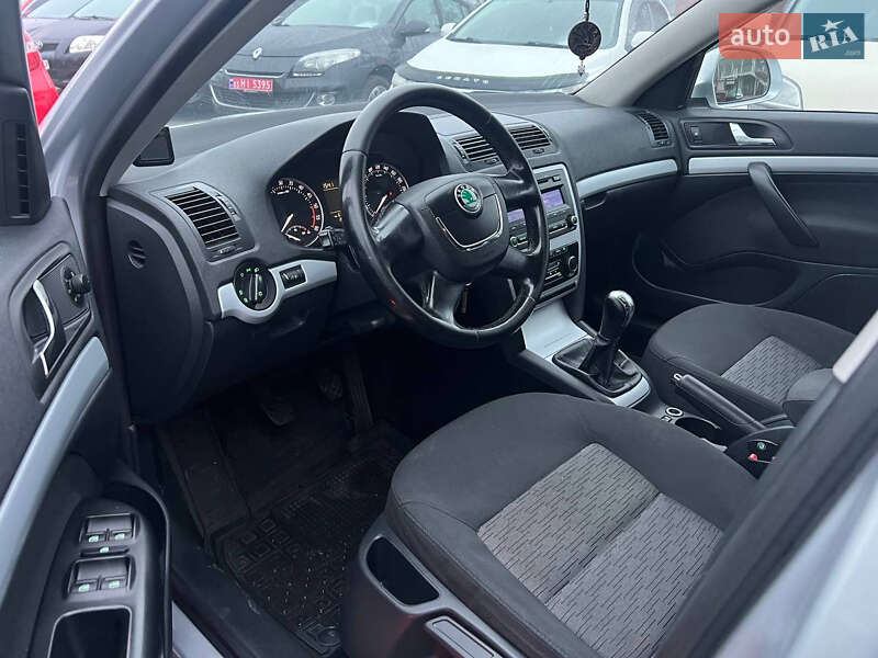 Универсал Skoda Octavia 2010 в Полтаве