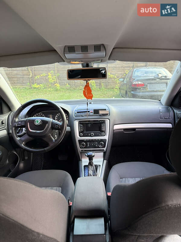 Универсал Skoda Octavia 2012 в Татарове фото 10 Универсал Skoda Octavia 2012 в Татарове