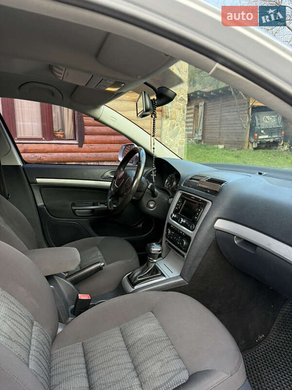 Универсал Skoda Octavia 2012 в Татарове фото 12 Универсал Skoda Octavia 2012 в Татарове