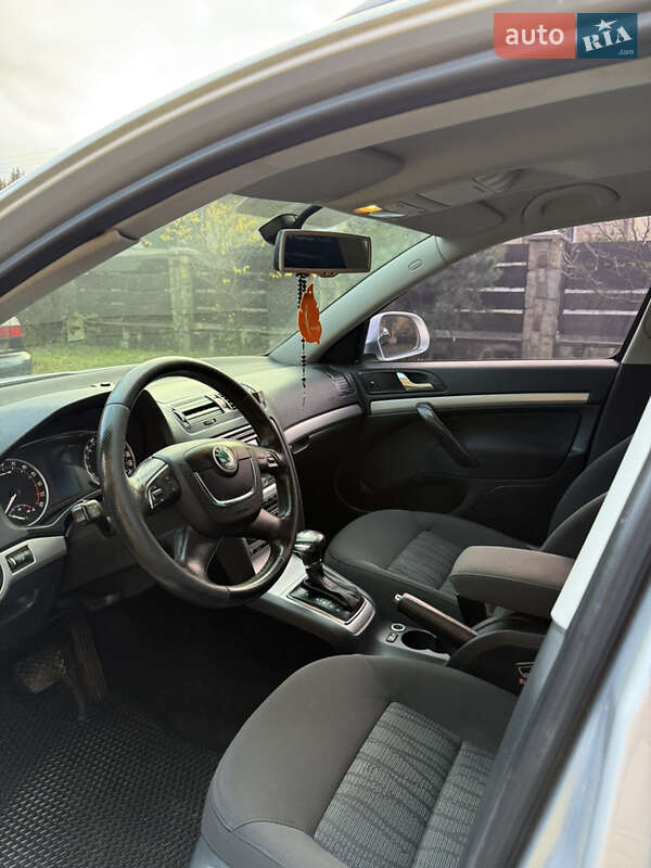 Универсал Skoda Octavia 2012 в Татарове фото 19 Универсал Skoda Octavia 2012 в Татарове