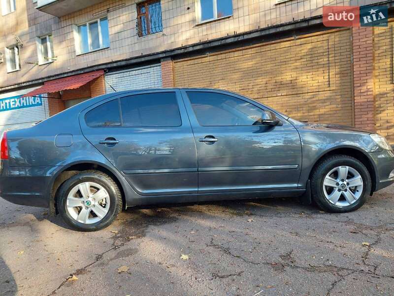 Лифтбек Skoda Octavia 2010 в Черкассах фото 7 Лифтбек Skoda Octavia 2010 в Черкассах