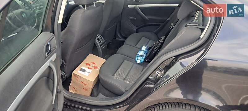 Лифтбек Skoda Octavia 2007 в Нововолынске