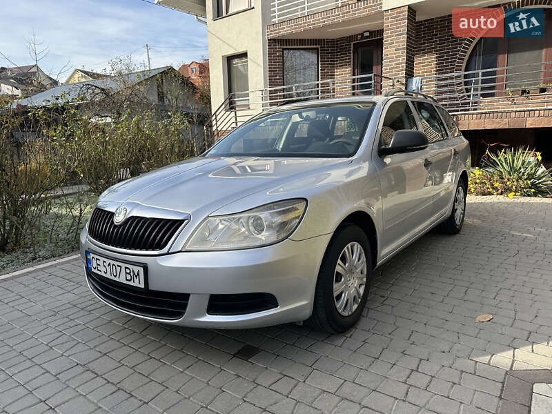 Універсал Skoda Octavia 2011 в Чернівцях