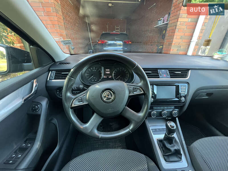 Универсал Skoda Octavia 2014 в Чернигове