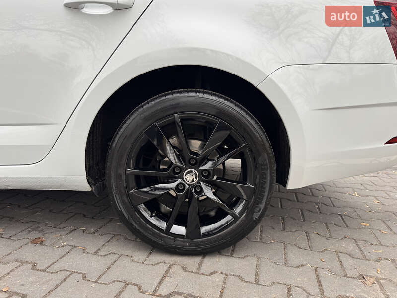 Универсал Skoda Octavia 2019 в Киеве
