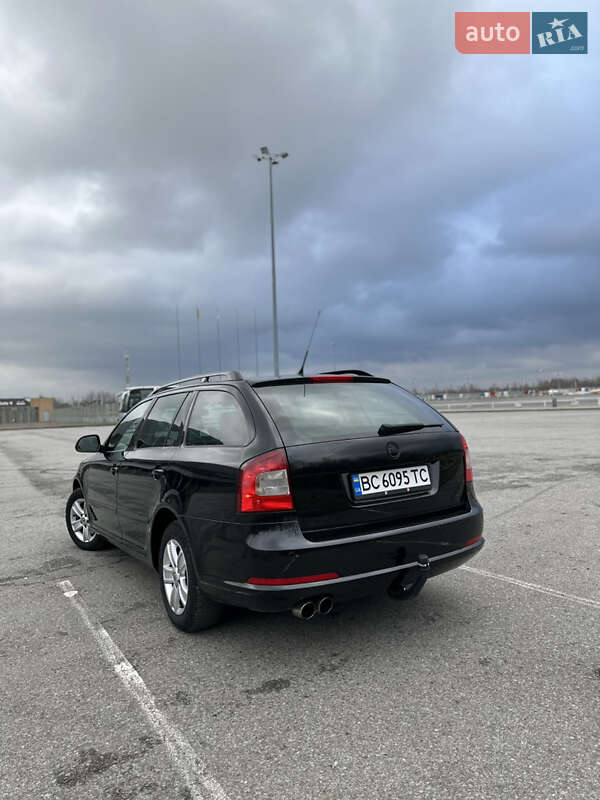 Универсал Skoda Octavia 2009 в Львове