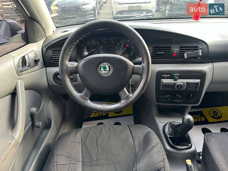 Лифтбек Skoda Octavia 2004 в Ивано-Франковске